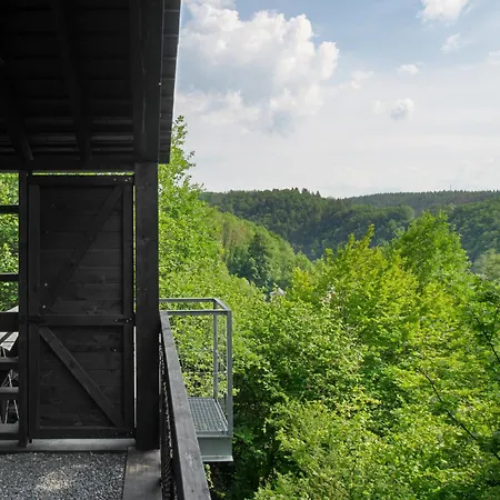 Hutstuf - The Owl & Private Rooftop