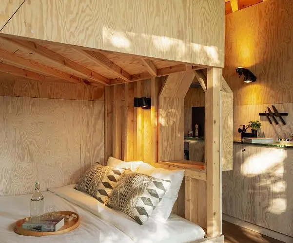 Feriehus Hutstuf - The Owl & Private Rooftop