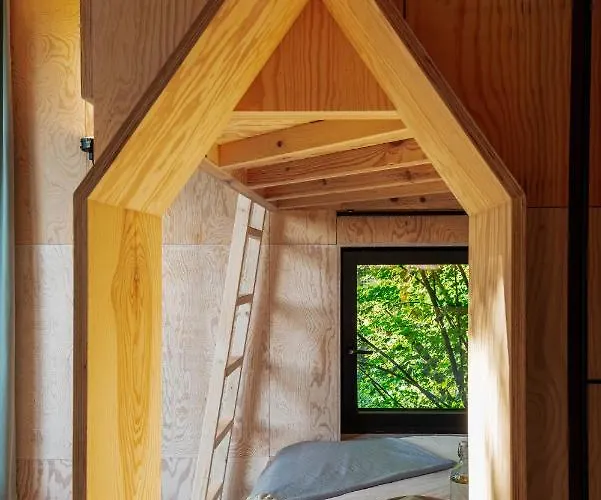 Feriehus Hutstuf - The Owl & Private Rooftop La-Roche-en-Ardenne